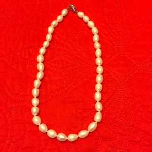 Going Going ...‼️Pearl necklace
